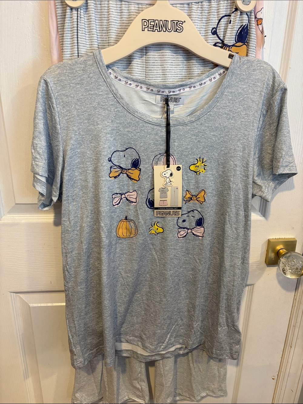 BNWT PEANUTS SNOOPY Halloween Pumpkin Fall Pajama Set 3 Piece Women's Size Large - Picture 2 of 12